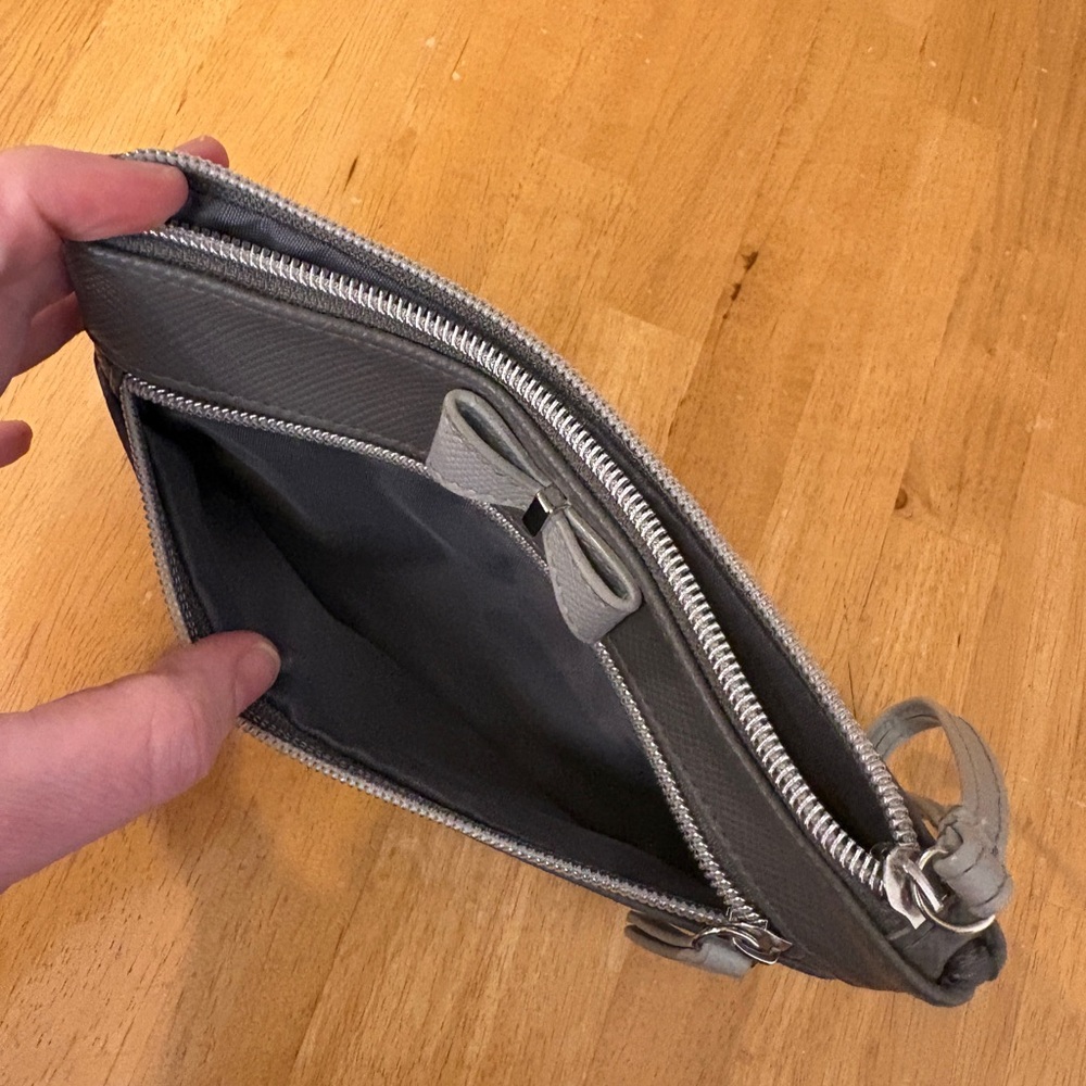 Gray Wristlet Clutch with bow detail - Picture 6 of 8